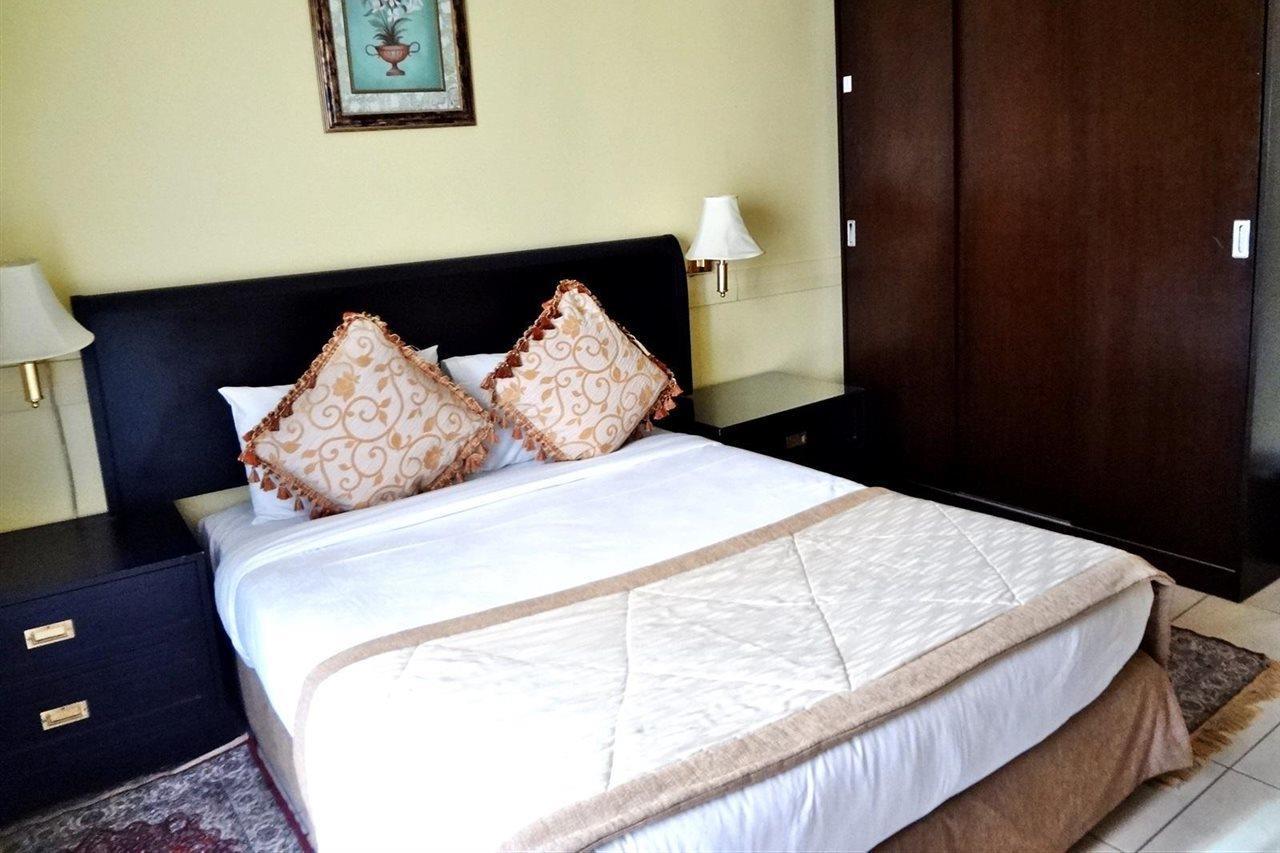 Deebaj Al Khabisi Plaza Aparthotel ดูไบ ภายนอก รูปภาพ